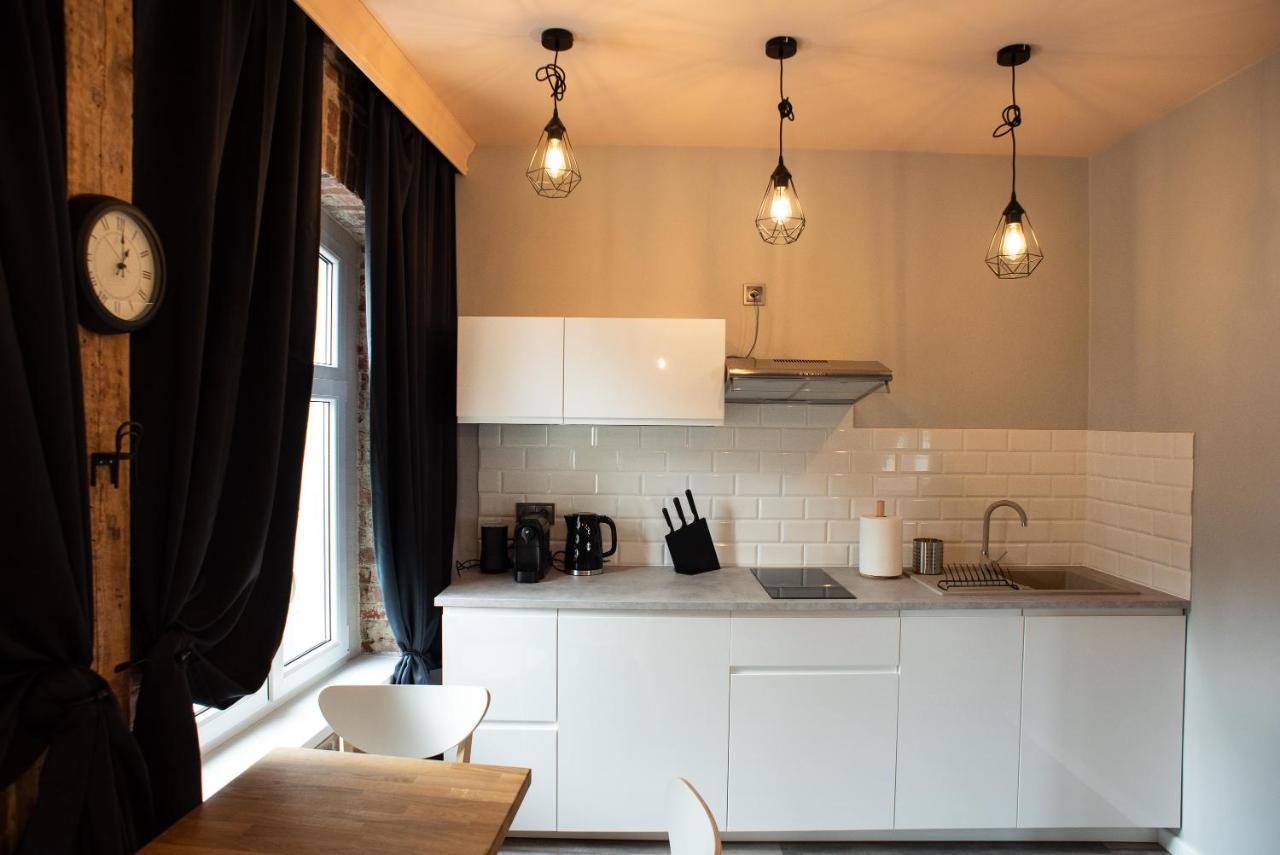 Apartament Antresola Fabryczna เจโลนากูรา ภายนอก รูปภาพ